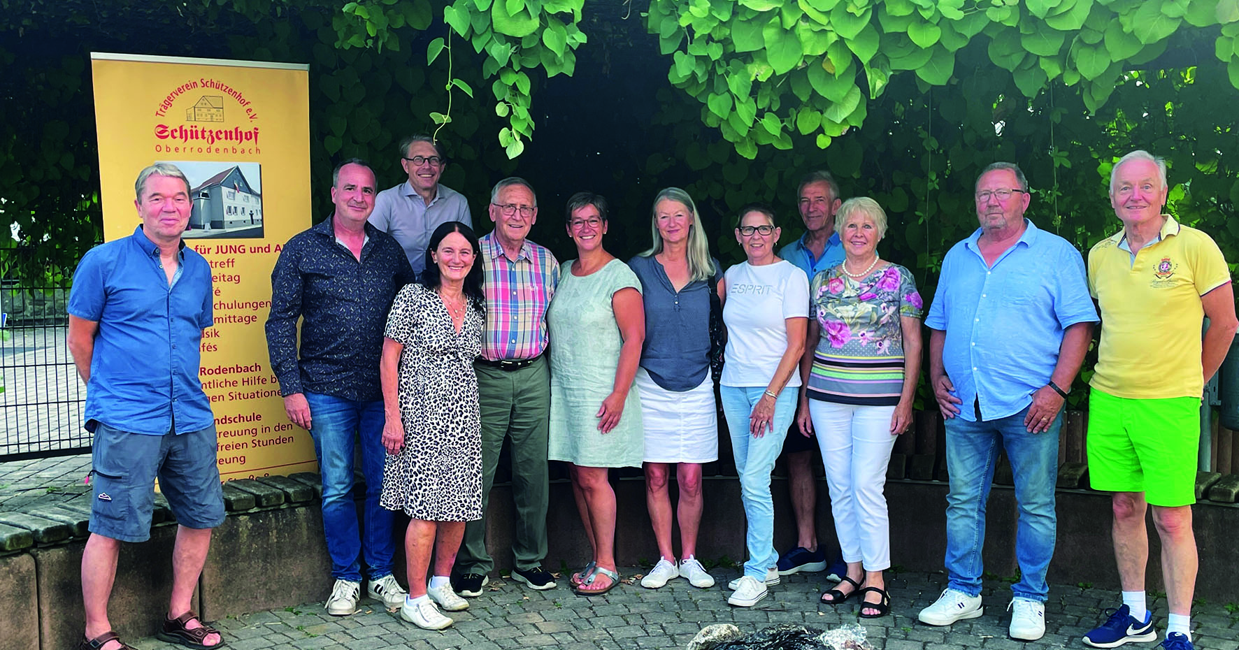 v.l.n.r. Uwe Katta, Rolf Trollmann, Michael Steppuhn, Dr. Rutz Schraidt-Hofmann, Jarek Zejda, Nicole Hackerschmied, Karin Arcan-Meiers, Claudia Kaiser, Detlev Glowinski, Mechthild Lukas, Horst Kaiser, Günter Schölla.